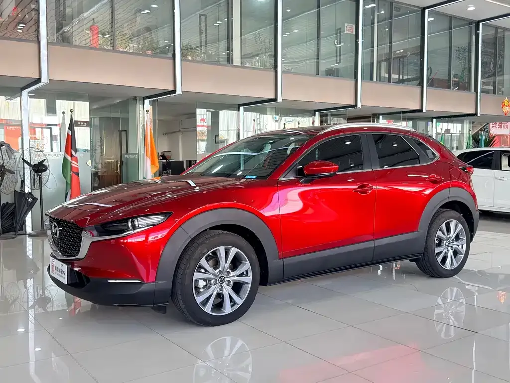 Mazda CX-30 — фото 1