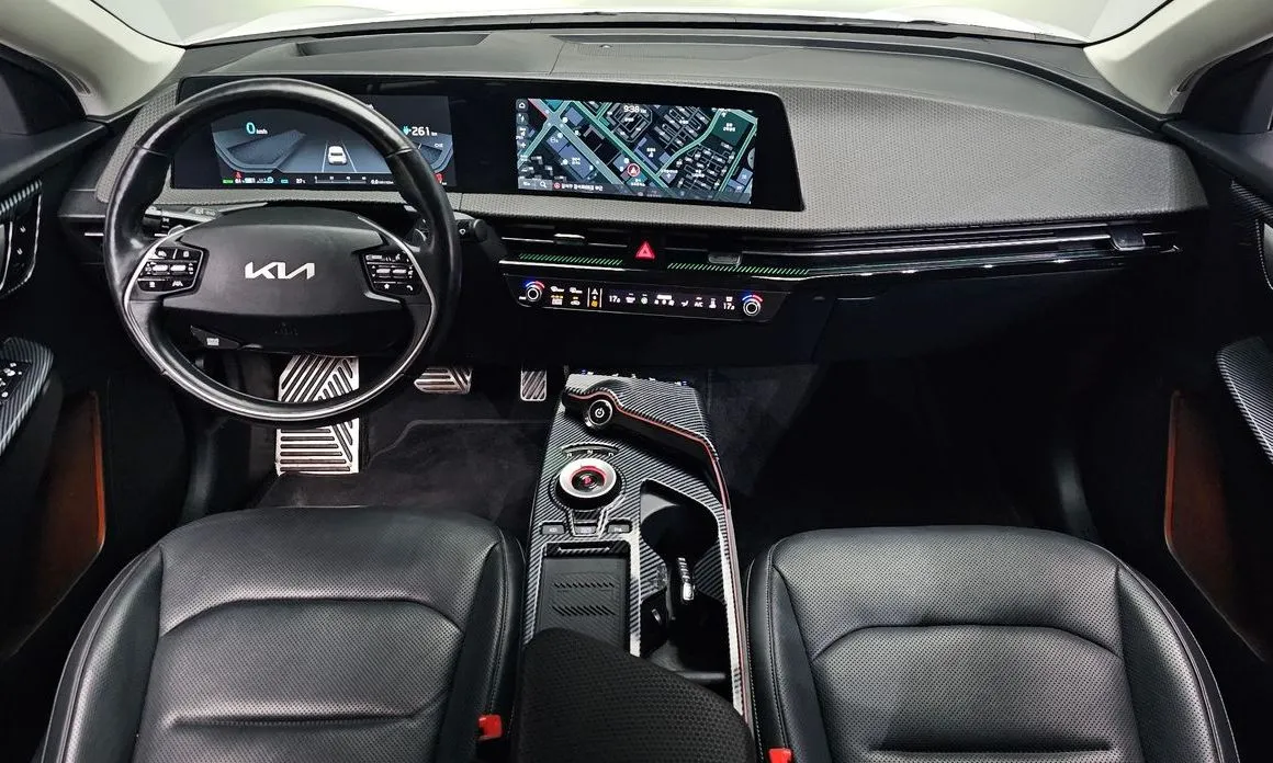 Kia EV6 — фото 9