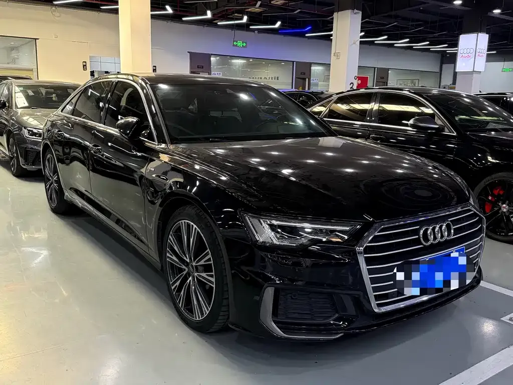 Audi A6L — фото 9