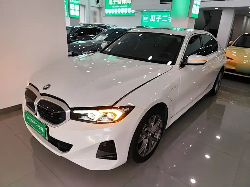 BMW i3 — фото 1