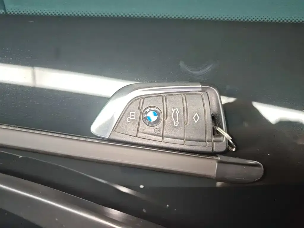 BMW X3 — фото 2