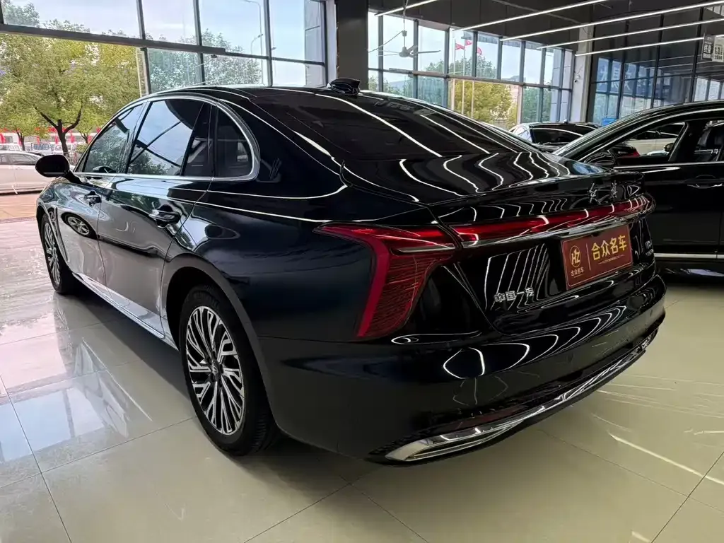 Hongqi H5 — фото 4