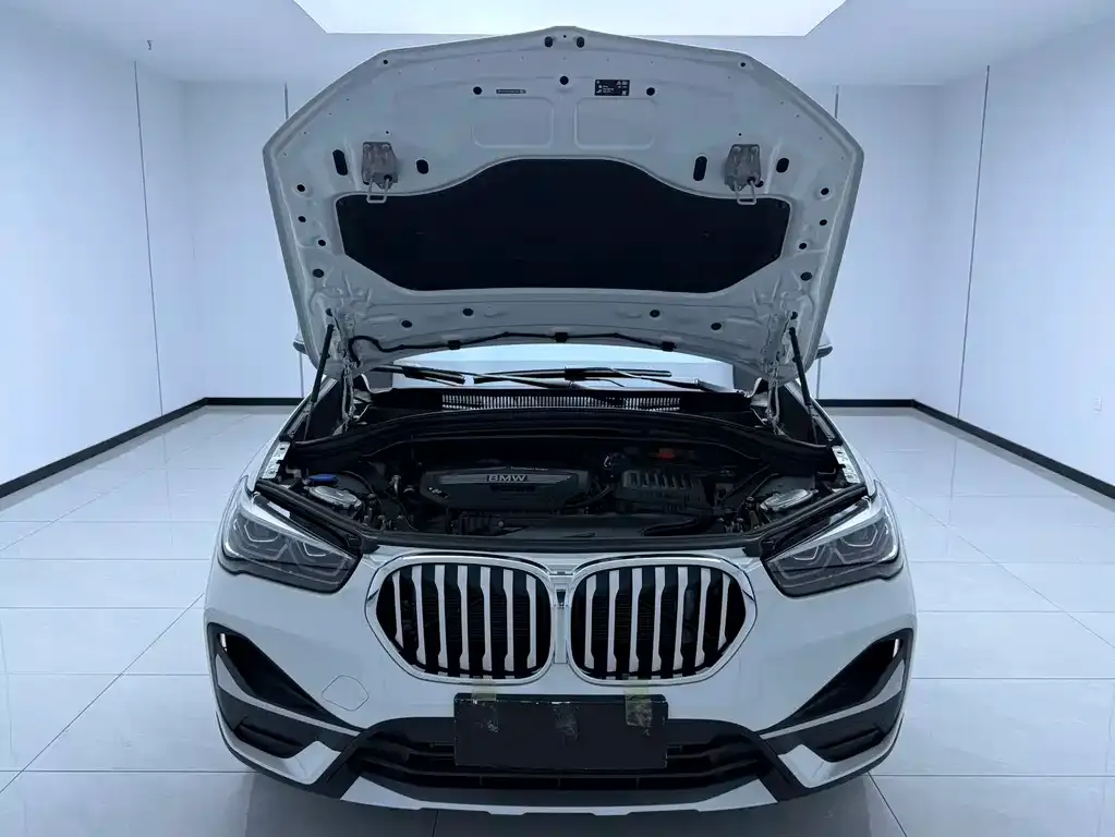BMW X1 — фото 7