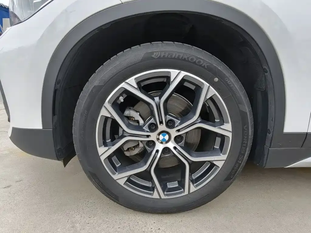 BMW X1 — фото 3