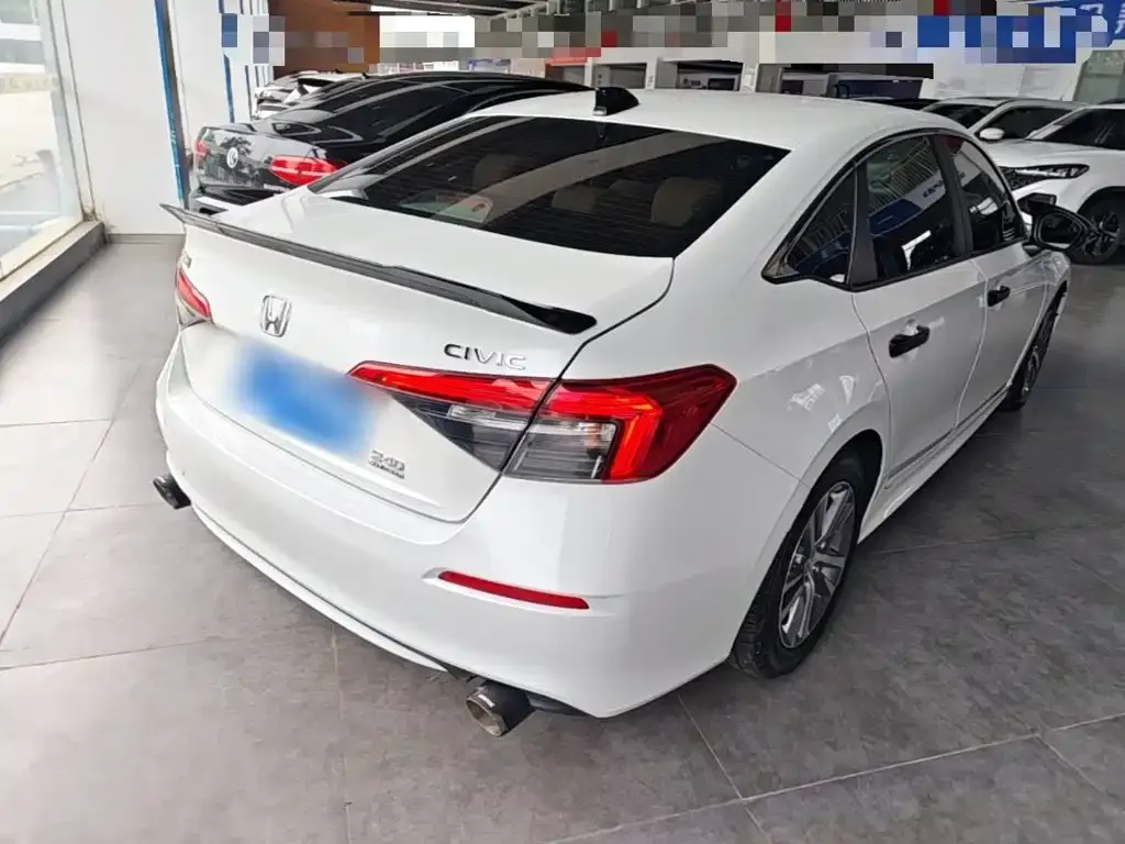Honda Civic — фото 10