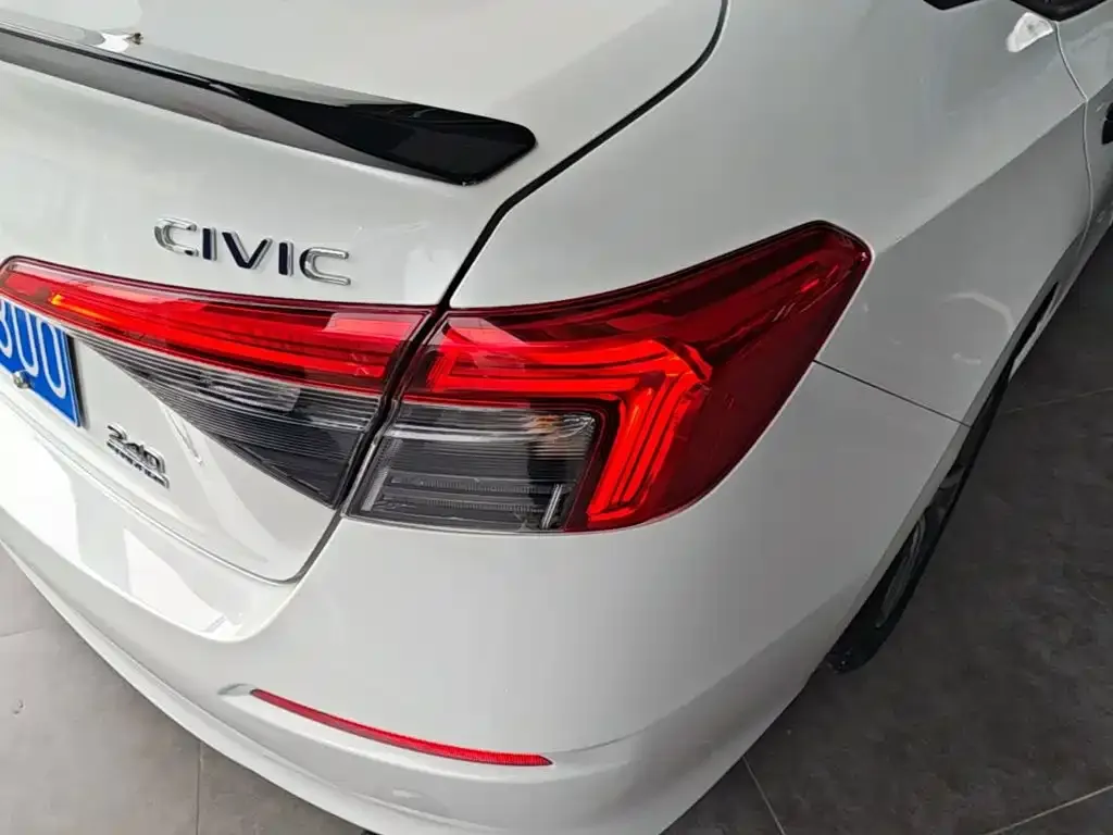 Honda Civic — фото 2