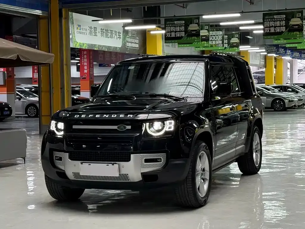 Land Rover Defender — фото 1
