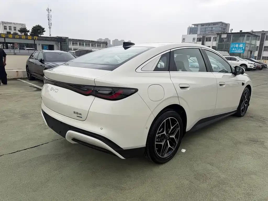BYD Seal 06 — фото 4