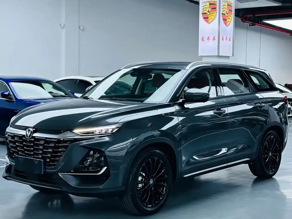 Changan CS75 — фото 1