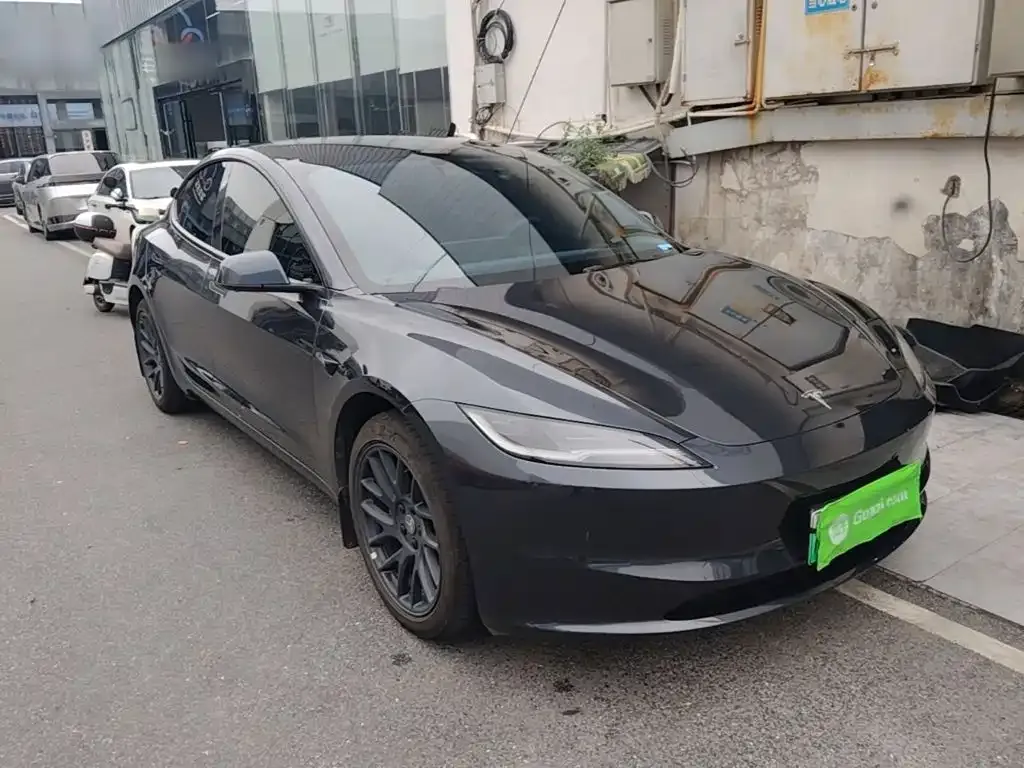 Tesla Model 3 — фото 6