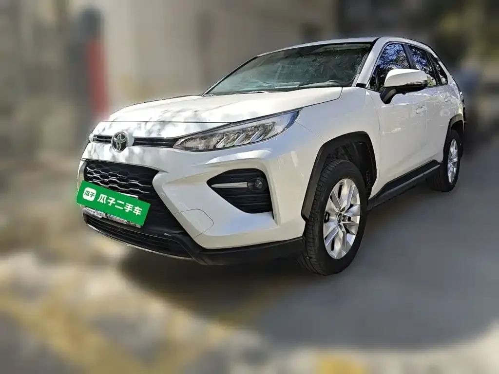 Toyota Wildlander — фото 1