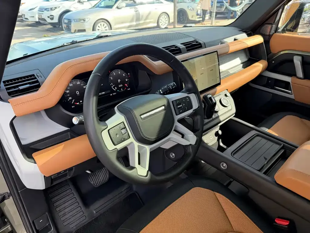 Land Rover Defender — фото 9