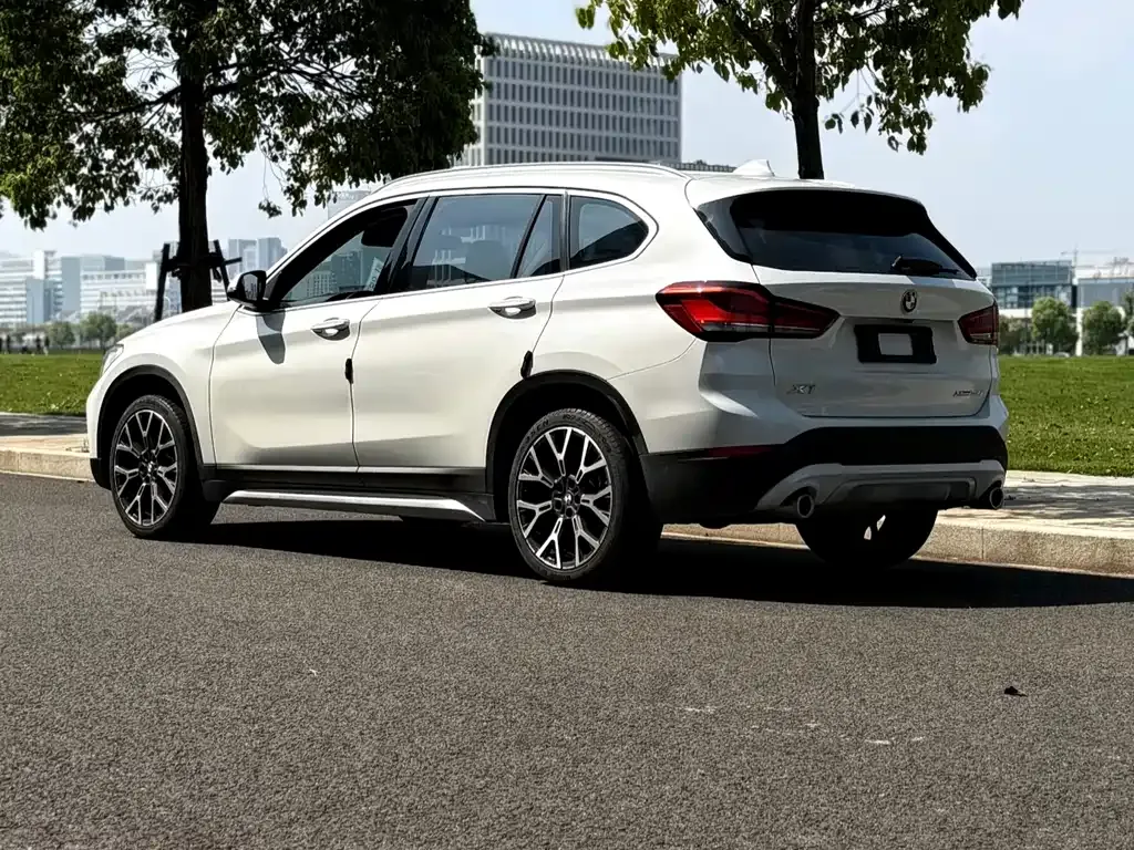 BMW X1 — фото 4
