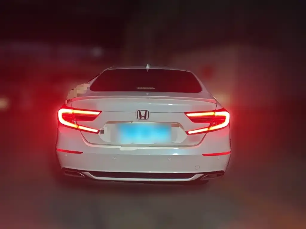 Honda Accord — фото 2