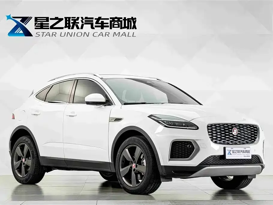 Jaguar E-PACE — фото 7