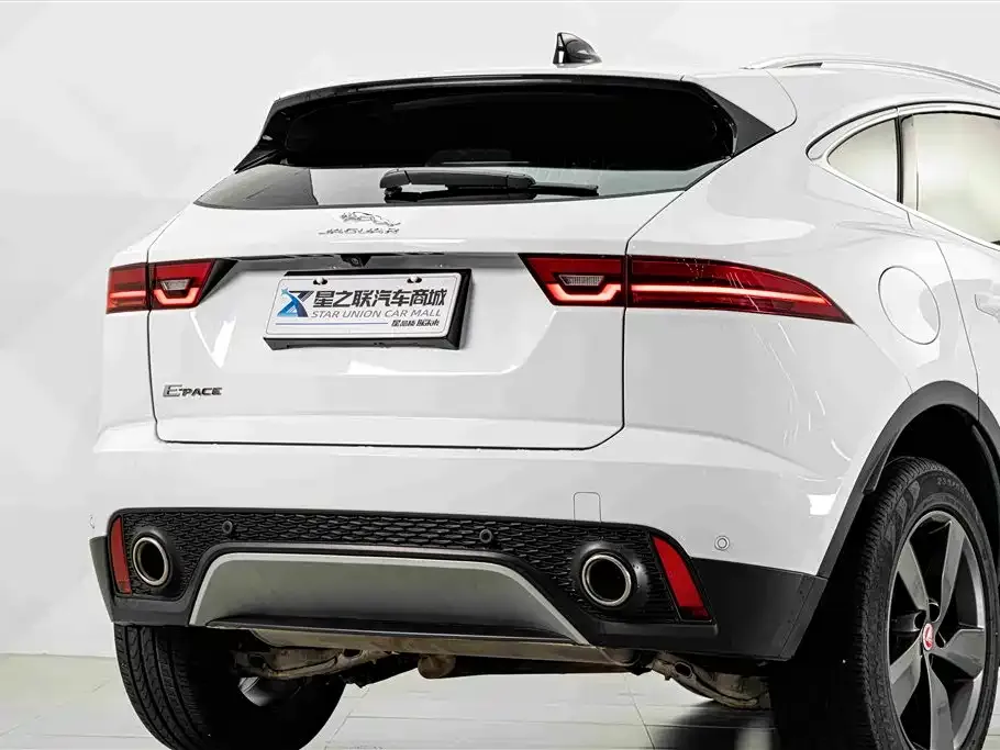 Jaguar E-PACE — фото 4
