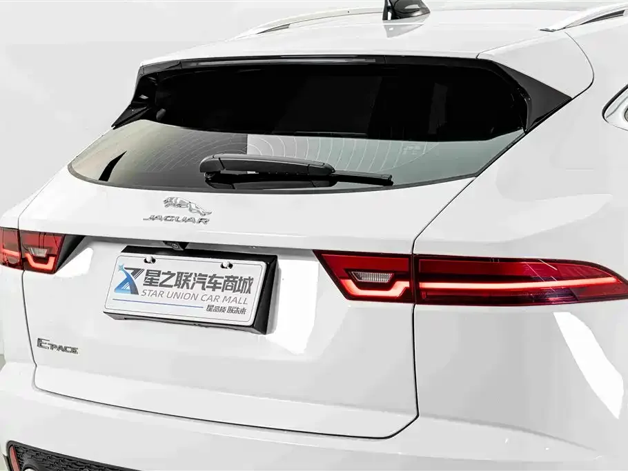 Jaguar E-PACE — фото 6
