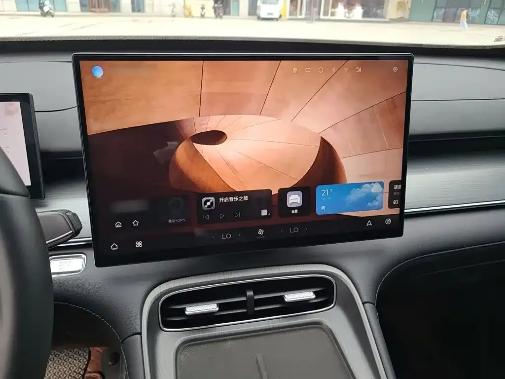 Chery Tiggo 8 PLUS — фото 8
