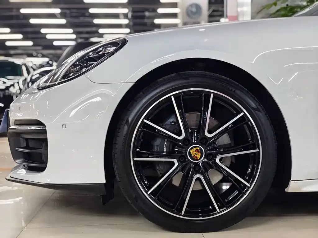Porsche Panamera — фото 10