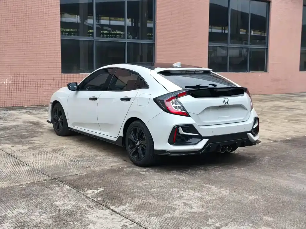 Honda Civic — фото 7