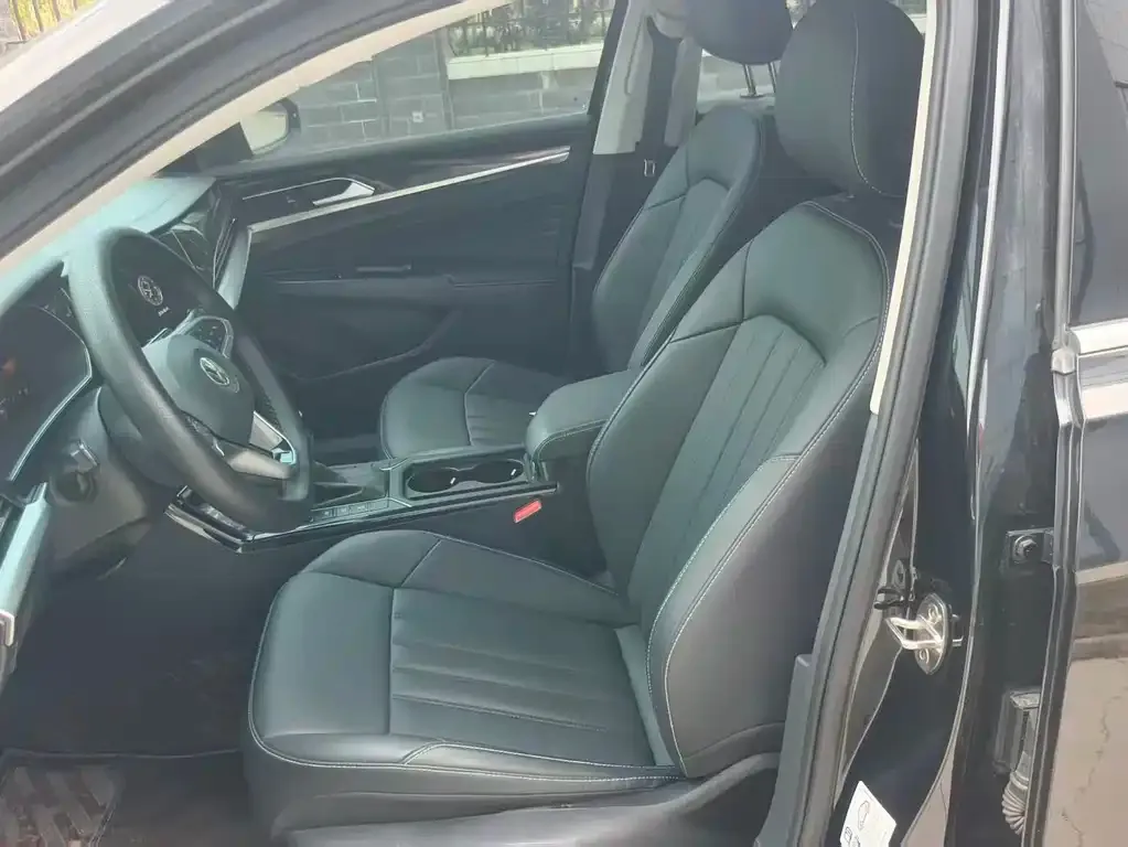 Volkswagen Passat — фото 4