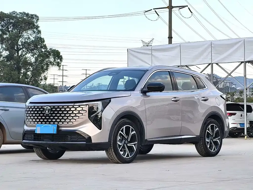 Changan CS55PLUS — фото 1