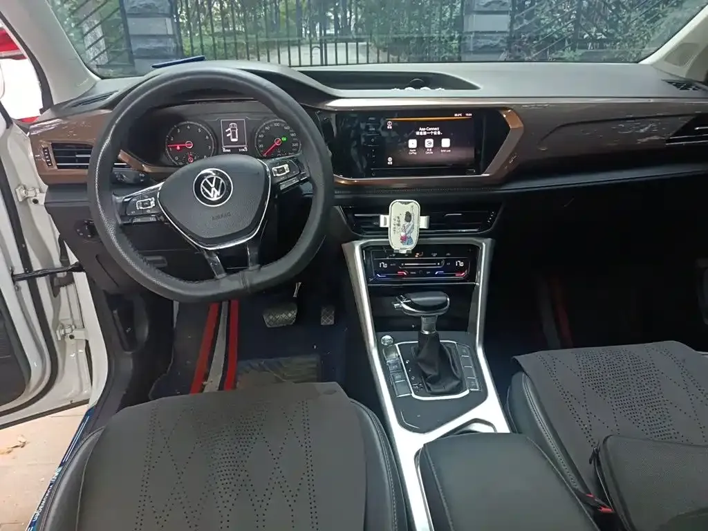 Volkswagen Tharu — фото 10