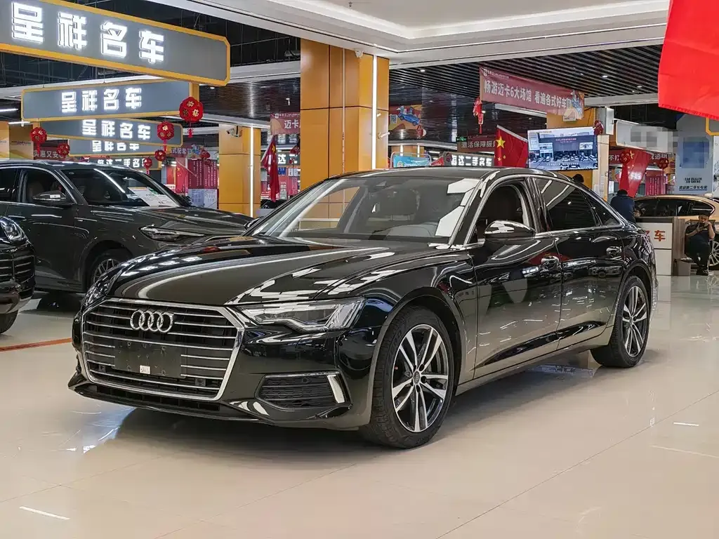 Audi A6L — фото 1