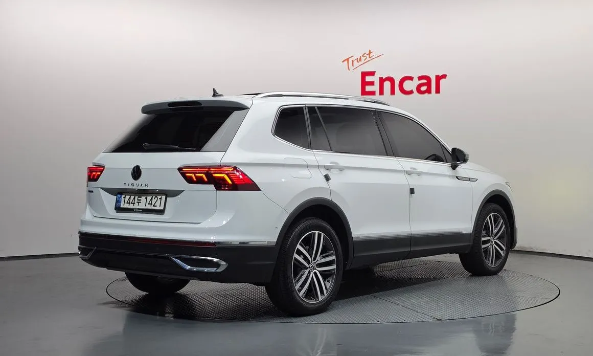 Volkswagen Tiguan — фото 3