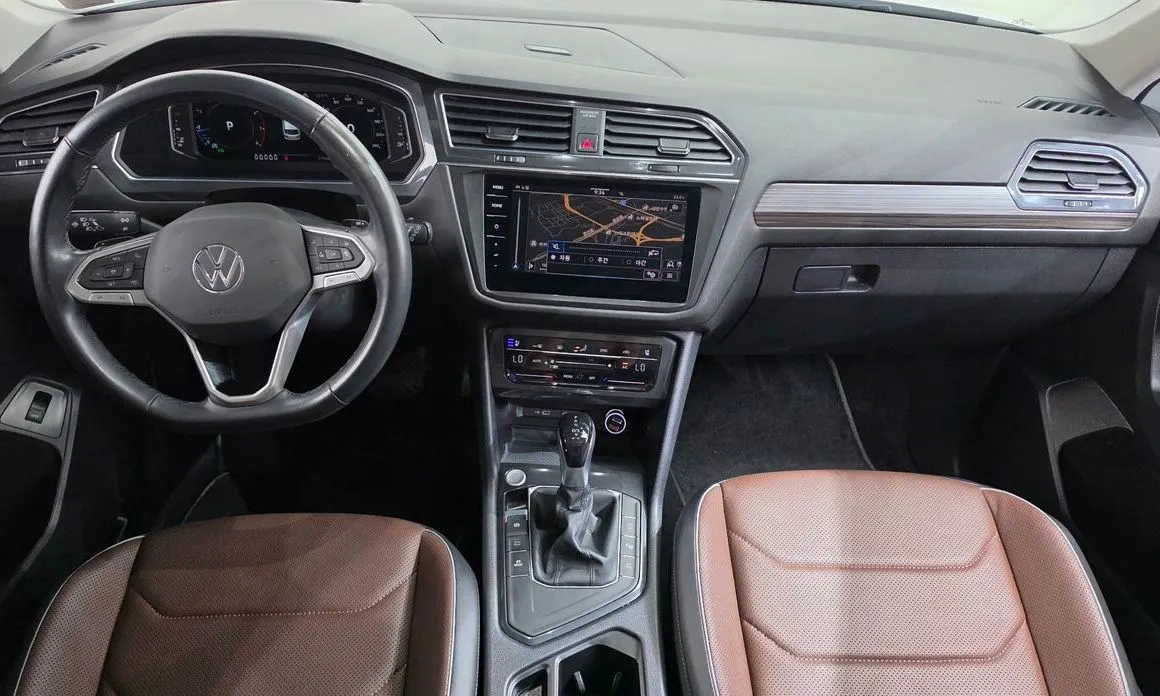 Volkswagen Tiguan — фото 9