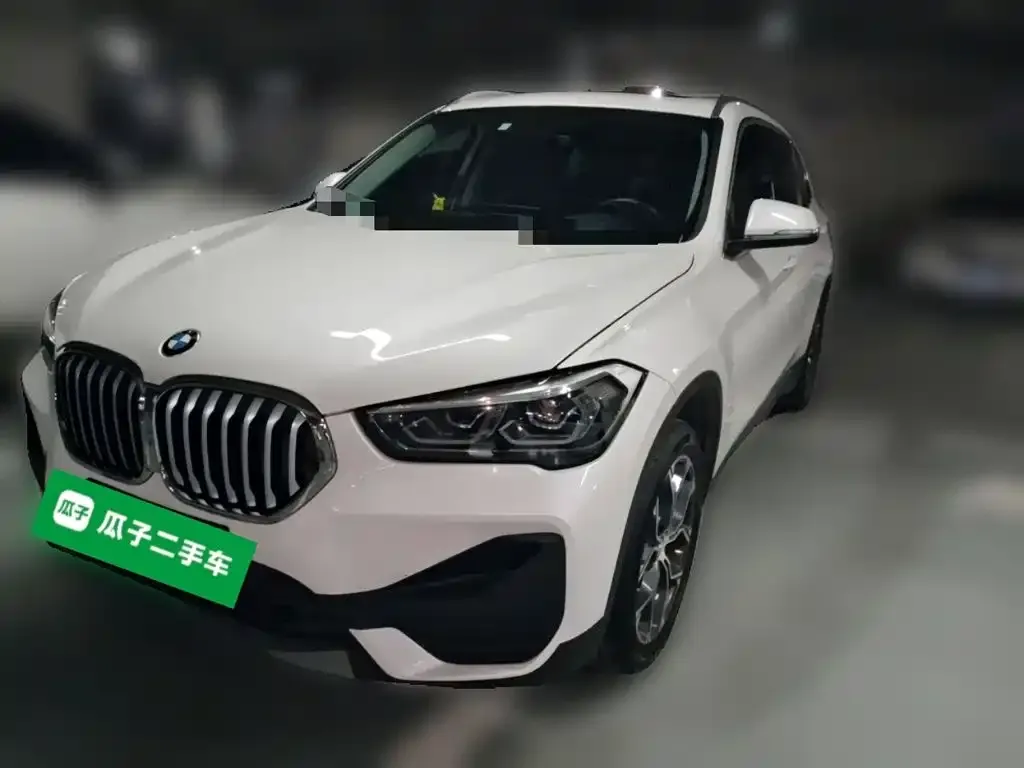BMW X1 — фото 1
