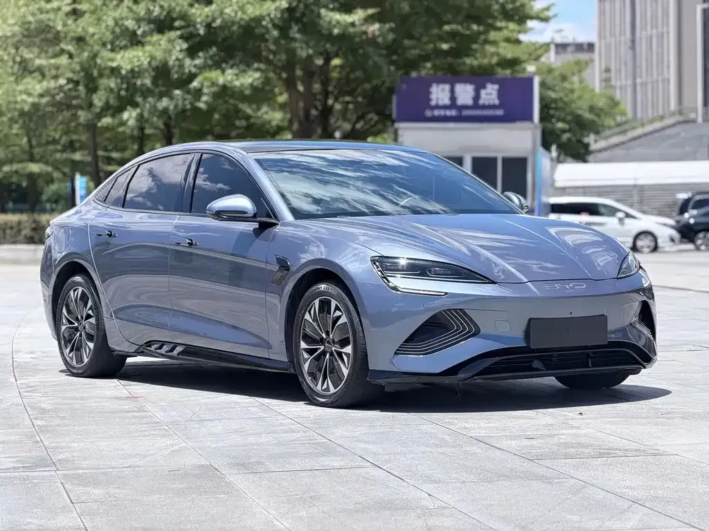 BYD Seal — фото 6