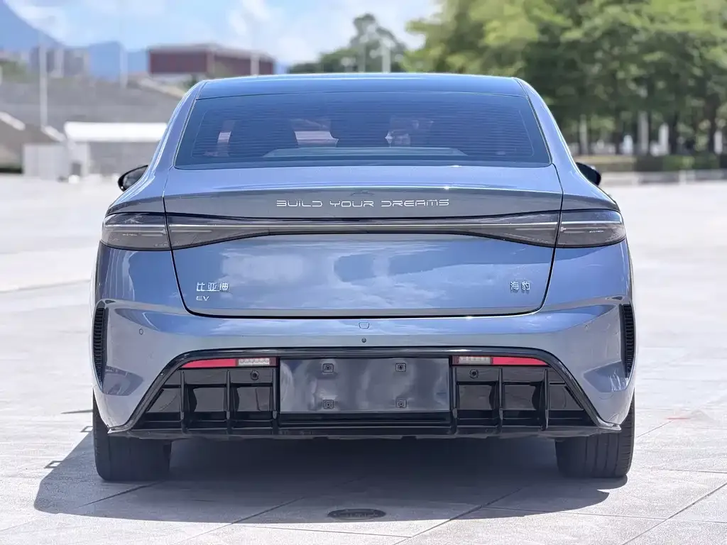 BYD Seal — фото 8