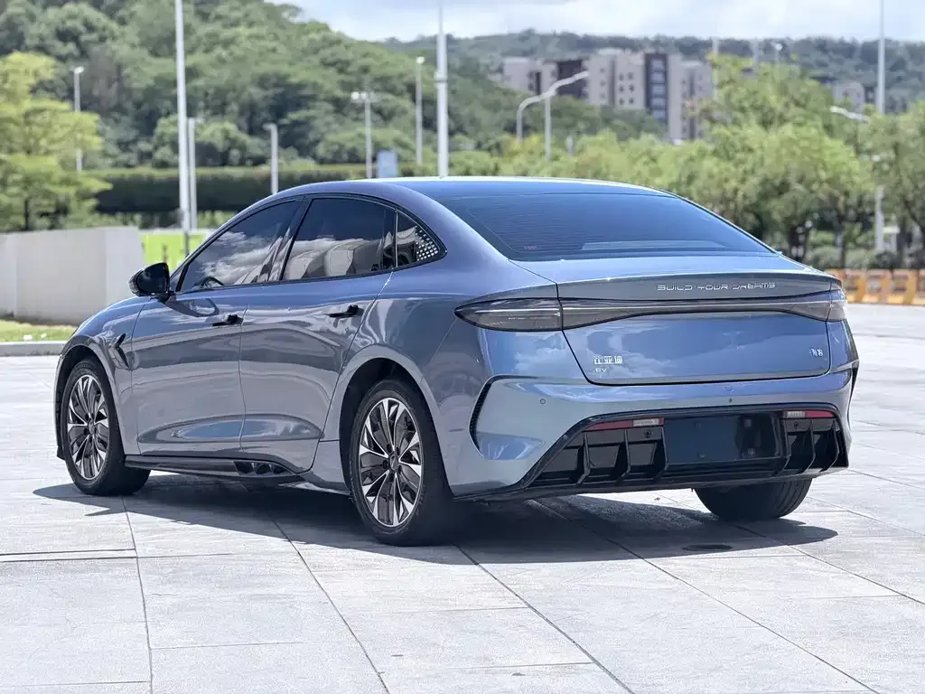 BYD Seal — фото 4