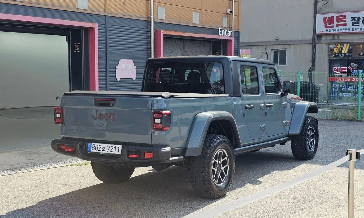 Jeep Gladiator — фото 10
