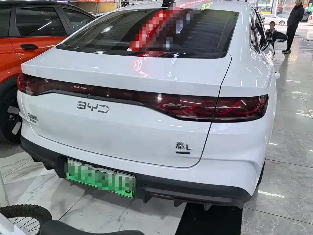 BYD Qin L — фото 4