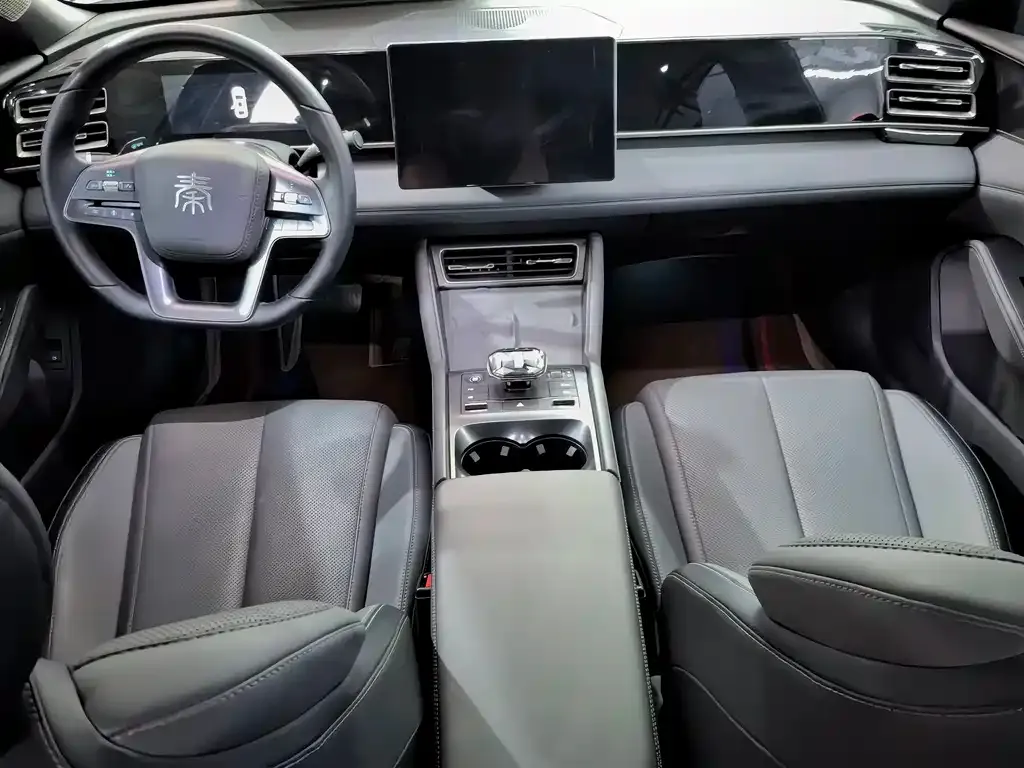 BYD Qin L — фото 10