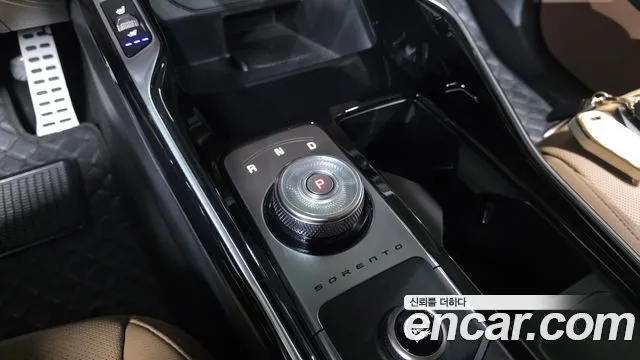 Kia Sorento — фото 10
