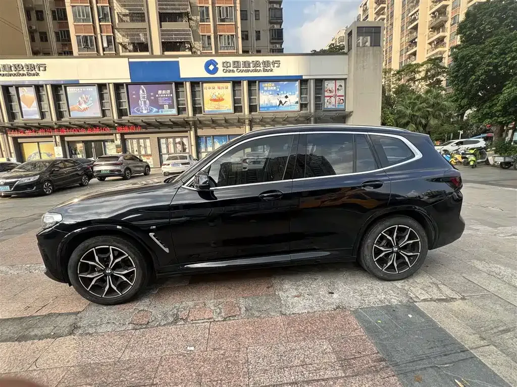 BMW X3 — фото 9