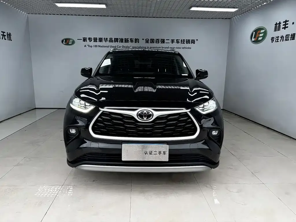Toyota Highlander — фото 5