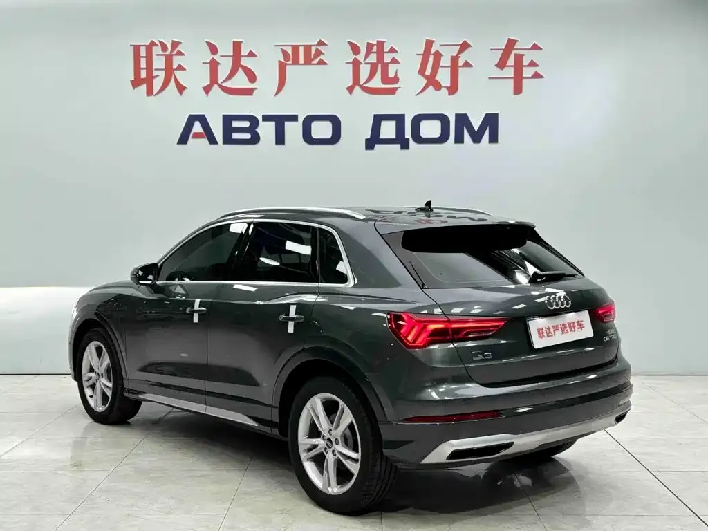 Audi Q3 — фото 10