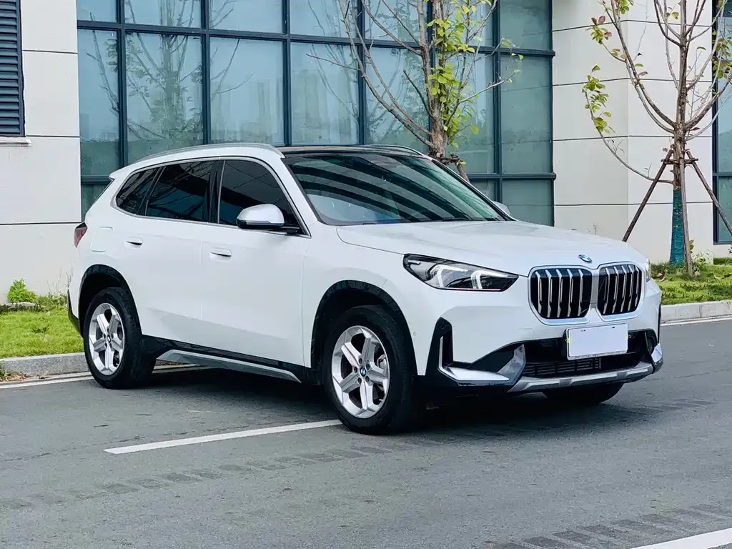 BMW X1 — фото 7