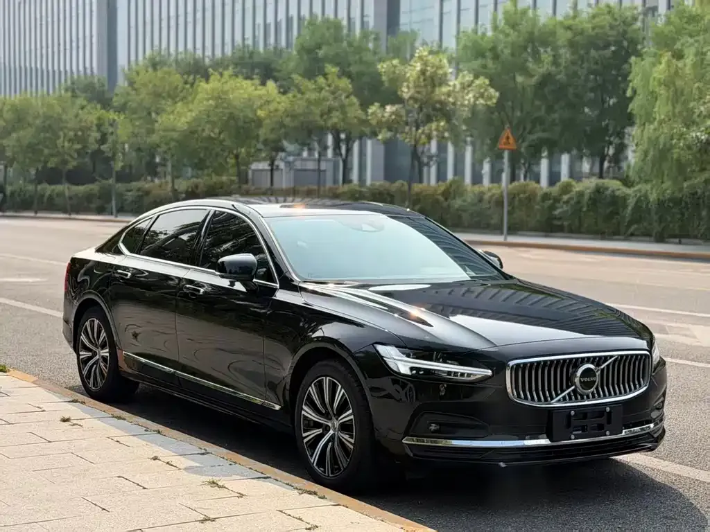 Volvo S90 — фото 4