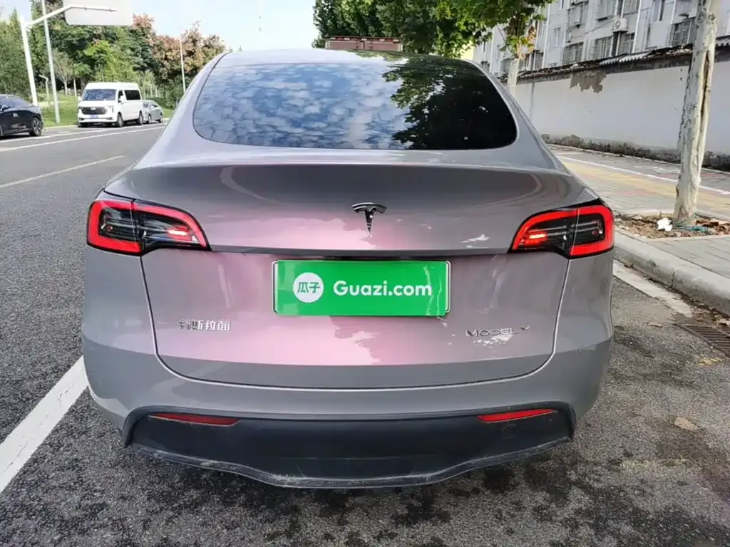 Tesla Model Y — фото 4