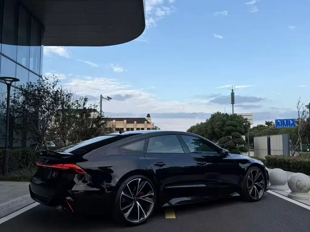 Audi RS 7 — фото 2