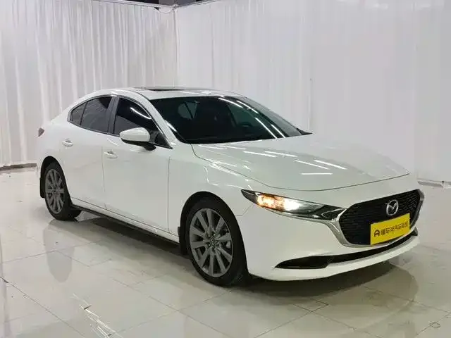 Mazda 3 Axela — фото 7