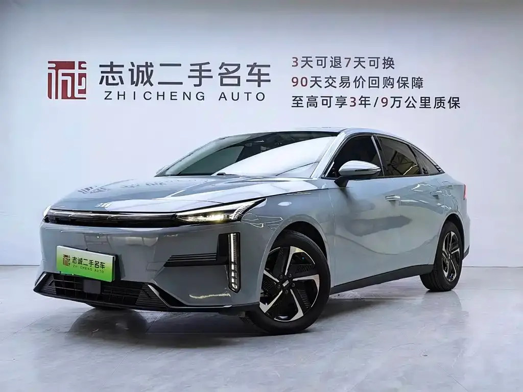 Geely Galaxy L6 — фото 1