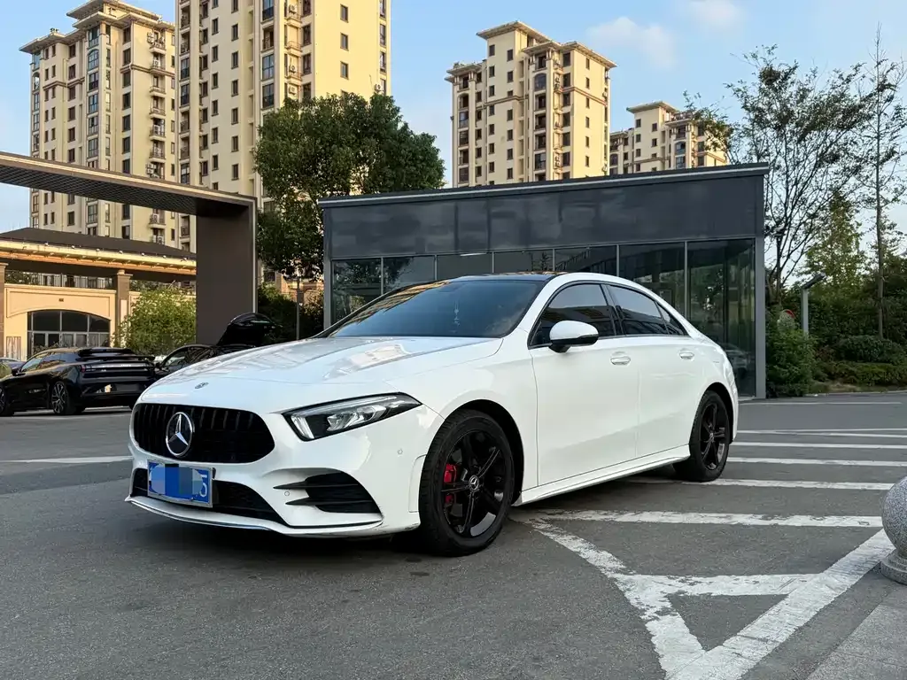 Mercedes-Benz A-Class — фото 1