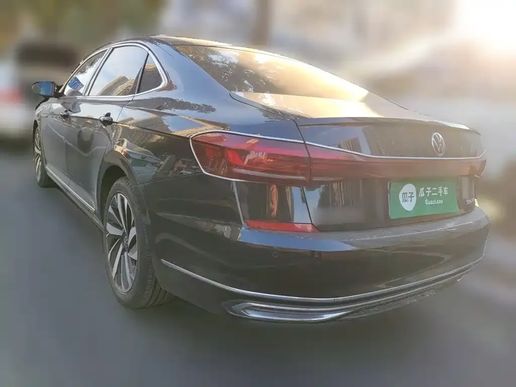 Volkswagen Passat — фото 2