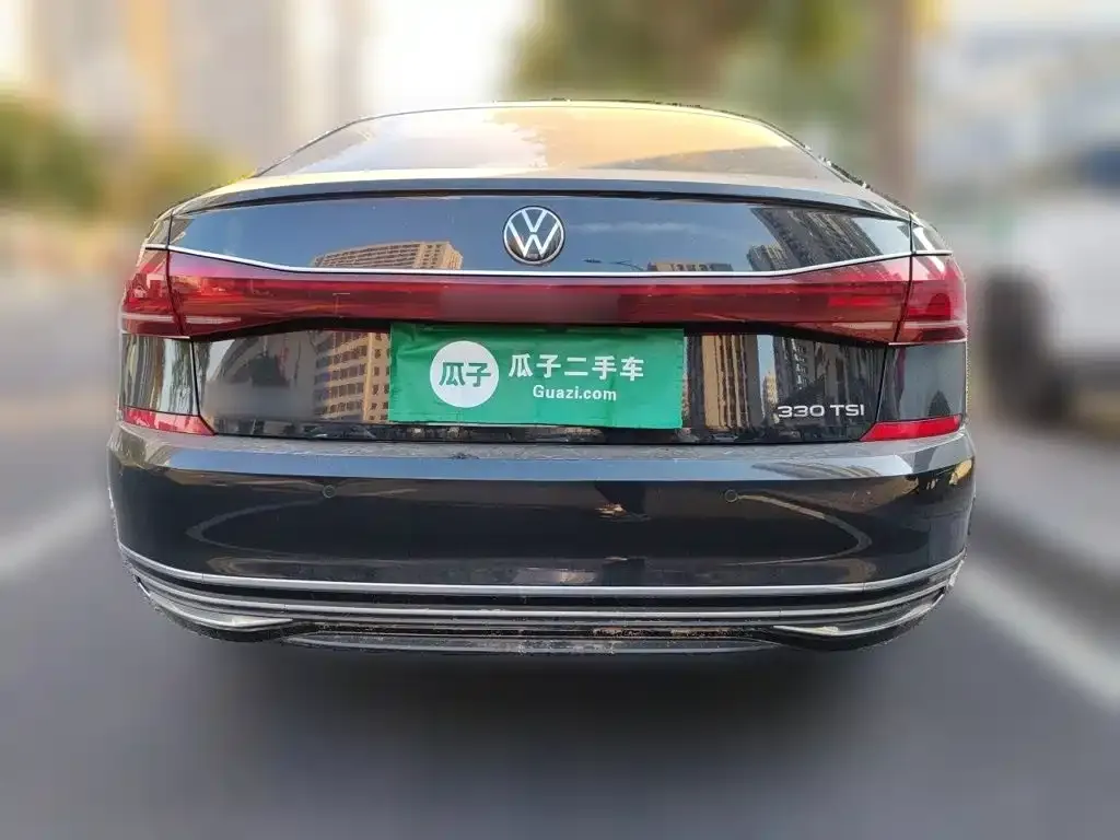 Volkswagen Passat — фото 8